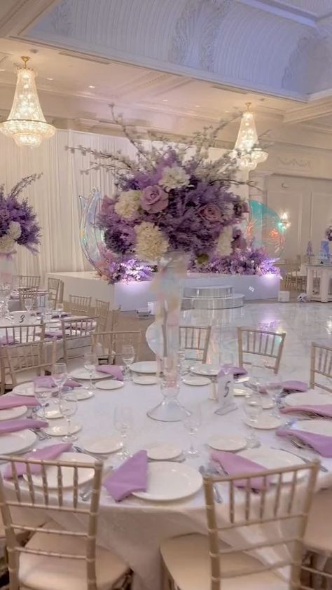 Purple Quinceanera Theme, Lilac Wedding Themes, Lavender Centerpieces, Lavender Wedding Theme, Sweet 15 Party Ideas Quinceanera, Sweet 15 Party Ideas, Purple Wedding Decorations, Quinceanera Planning, Quince Decorations