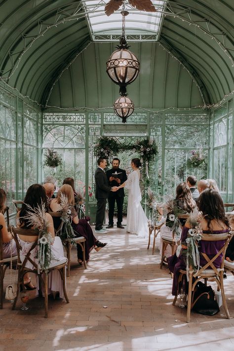 Small Wedding Aesthetic Ideas, Botanical Wedding Ceremony, Small Marriage Ceremony, Victorian Wedding Venue House, Outdoor Victorian Wedding, Denver Botanical Gardens Wedding, Small Wedding Ceremony Ideas Indoors, Small Wedding Decor Ideas Indoor, Tiny Wedding Chapel