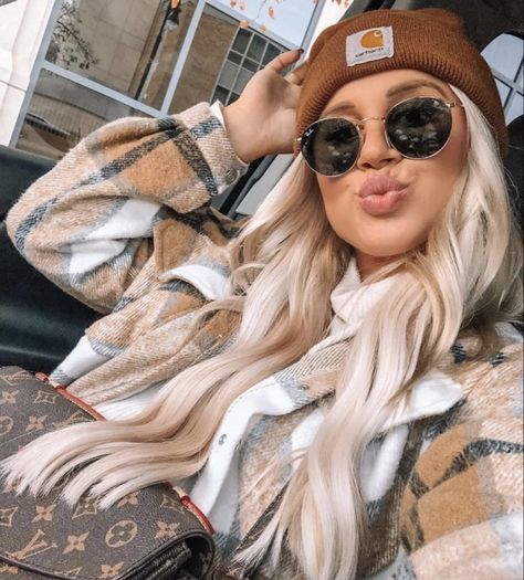 Carhartt Beanie Outfit, Carhartt Beanie, Womens Outfits, Mommy Outfits, The Cardigans, Cuffed Beanie, Fall Wear, Fall Fits, Trendy Clothes