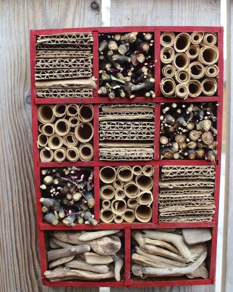 diy mason bee house from a thrift find, diy, gardening, repurposing upcycling Mason Bee House, Easy Backyard Diy, Bee Houses, Bee Hotel, Solitary Bees, Mason Bees, Bug Hotel, Insect Hotel, Bee House