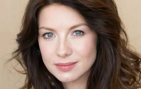 Caitriona Balfe Summer Skin Tone, Caitriona Balfe Outlander, Catriona Balfe, Summer Brunette, Cool Summer Palette, Soft Summer Palette, Soft Summer Color Palette, Dark Summer, Soft Summer Colors