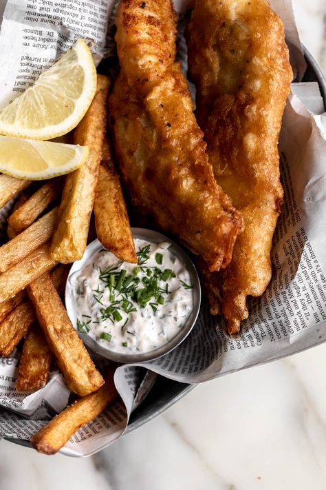 Fish and Chips Recipe - Cooking with Cocktail Rings Battered Fish And Chips, Fish And Chips Recipe, Fish N Chips Recipe, Beer Battered Fish, Battered Fish, Pub Food, Beer Batter, Chips Recipe, British Food