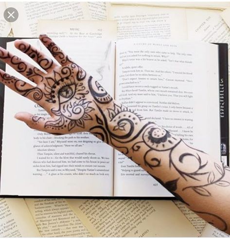 Acotar feyre Acotar Freya, Acotar Feyre Tattoo, Freya Tattoo, Feyre Tattoo, Saga Acotar, Feyre Acotar, Acotar Feyre, Tattoo Wallpaper, Bookish Tattoos