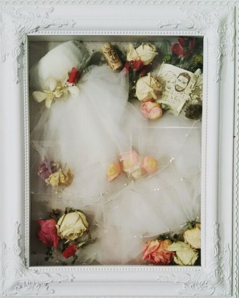 Shadow box using my veil to resemble a wedding dress and using flowers and other mementos from my wedding! Bridal Bouquet Shadow Box Ideas, Wedding Floral Shadow Box Ideas, Framed Wedding Veil, Shadow Box For Wedding Bouquet, Family Shadow Box From Wedding, Wedding Bouquet Shadow Box Display Dried Flowers, Wedding Shadow Box, Wedding 2015, Art Dress