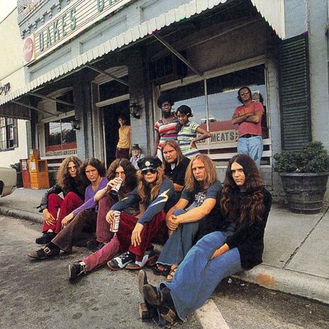 Allen Collins, Ronnie Van Zant, Lynyrd Skynyrd Band, Lynyrd Skynyrd, Rock And Roll Bands, Southern Rock, Rock Songs, Neil Young, Rock Groups