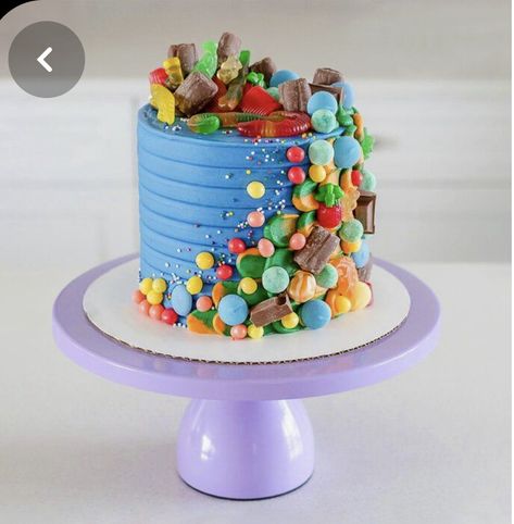 Amalfi Decor, Lolly Cake, Savory Cakes, Candy Birthday Cakes, Purple Cake, Candy Cakes, Salty Cake, Magic Cake, Gummy Worms