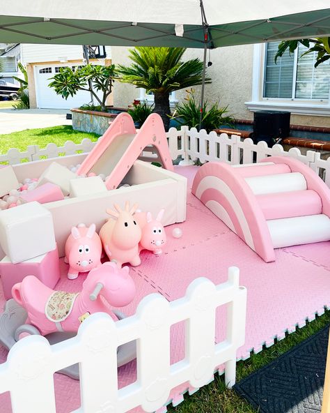 Luxury Soft Play, Soft Play Set Up Ideas, Soft Play Area Birthday Party, Soft Play Birthday Party, Soft Play Centre, Playground Party, Party Rentals Business, Playhouse Decor, Party Rental Ideas