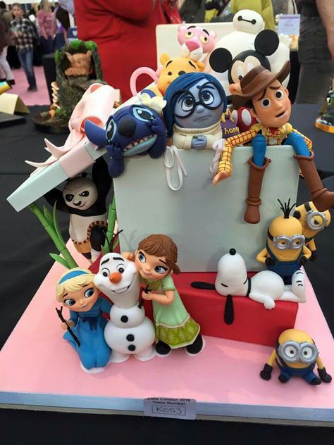 Fondant Theme Cake Ideas, Disney Character Cake, Disney Characters Cake, Cartoon Birthday Theme, Cartoon Character Cake, Character Cake Ideas, Disney Cake Ideas, Disney Themed Cakes, Disney Desserts