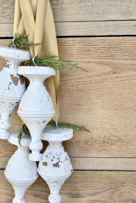 Wooden Finials, Finial Ornaments, Clay Gift Tags, Decorating Diy, Fabulous Diy, Christmas Paper Crafts, Merry Christmas To You, Easy Christmas Crafts, Entertaining Ideas