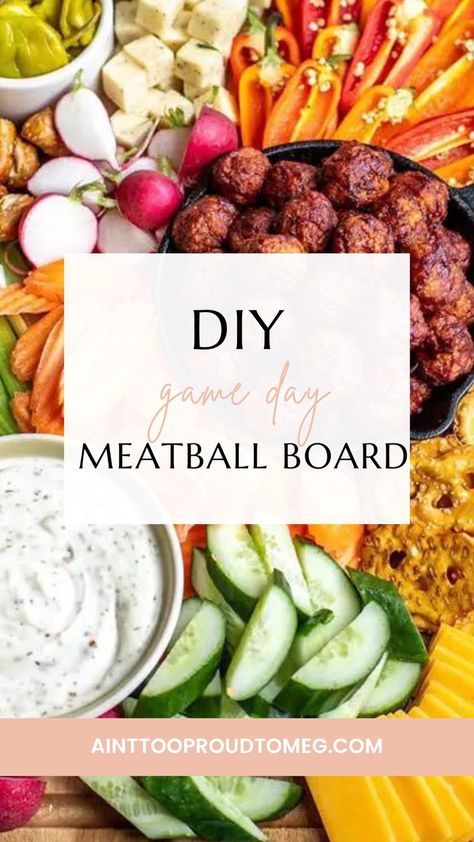 Whether you’re having friends over for the Big Game, or in need of a hearty, post-practice snack for hungry teens, this board will score big points! The focus on yummy protein makes this a great board for hungry guests who will graze for a few hours (like, you know, a football game). It’s also great for a fast weeknight dinner. Dinner Bar Ideas, Football Sunday Appetizers, Game Day Charcuterie Board, Sunday Appetizers, Game Day Meatballs, Skillet Meatballs, Meatballs Appetizer, Winter Boards, Nachos Cheese Dip