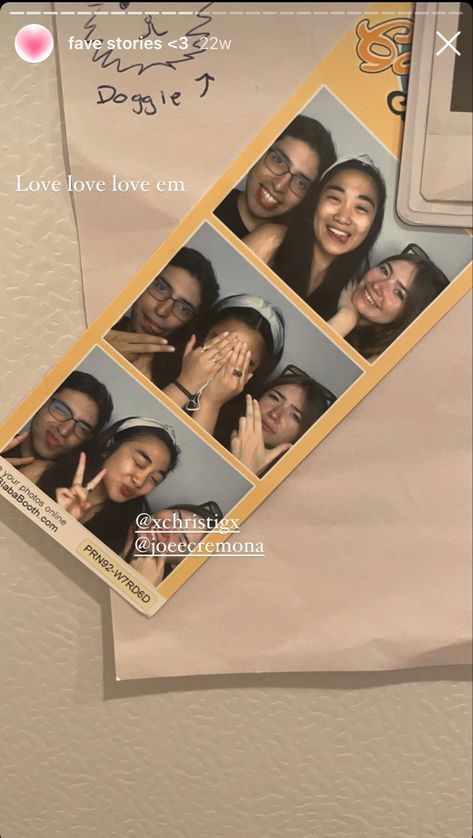 This insta story with the photo booth pic is just.. chefs kiss Photo Booth Instagram Story, Photobooth Instagram Story, Photo Strip Couple, Photo Booth Pics Couple, Cute Photo Booth Pictures Couple, Cute Couple Photobooth Pics, Snapshot Photobooth Couple, Insta Story, Cute Photos