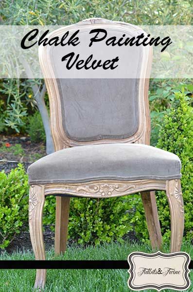 Paint Velvet Upholstery, Painting Fabric Furniture, Diy Fails, Paint Upholstery, Chair Drawing, Painting Fabric, Velvet Furniture, Reupholster Chair, Paint Inspiration