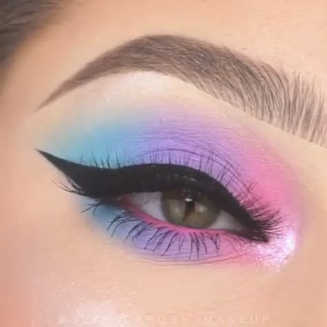 Creative Makeup Ideas #makeup #makeuplooks #makeuptips #makeupideas Cute Makeup Eye Shadow, Easter Makeup Looks Eyeshadows, Cute Easter Makeup, Fun Eyeshadow Looks Easy, Colorful Eye Makeup For Brown Eyes, Bright Makeup Looks Eyeshadows, Easter Eye Makeup, Sparkly Makeup Looks, Color Eyeshadow Looks