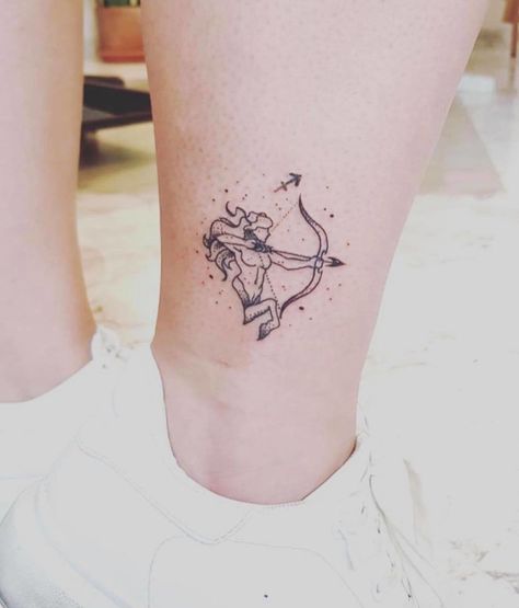 Red Saggitarius Tattoo, Sagittarius Ankle Tattoo, Zodiac Tattoos Sagittarius Woman, Sagittarius Centaur Tattoo, Sagittarius Tattoo Women, Sagaterious Tattoos, Sagittarius Woman Tattoo, Sagittarius Minimalist Tattoo, Saggitarius Tattoo Woman Sagittarius