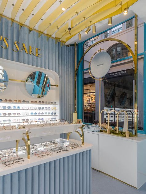 Follow @accidentallywesanderson? This Covent Garden shop is more @intentionallywesanderson - News - Frameweb Eyewear Store Design, Glass Store, Boutique Interior, Retail Interior, Store Design Interior, Store Interior, Garden Shop, Covent Garden, Retail Space