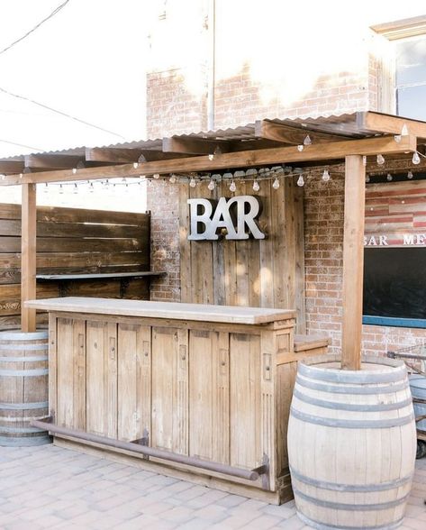 Woolshed Weddings, Outdoor Party Setup, Mam Birthday, Outdoor Wedding Bar, Rustic Outdoor Bar, Barn Bar, Outside Bar, Saloon Bar, Outdoor Bar Area