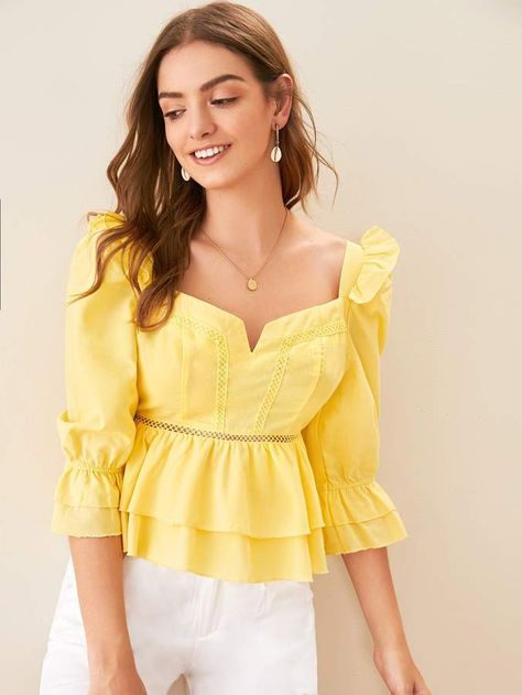 Hot Blouse, Top With Ruffles, Trendy Fashion Tops, Slim Fit Top, Elegant Blouses, Lace Insert, Neck Ruffle, Sweetheart Neck, Summer Cotton