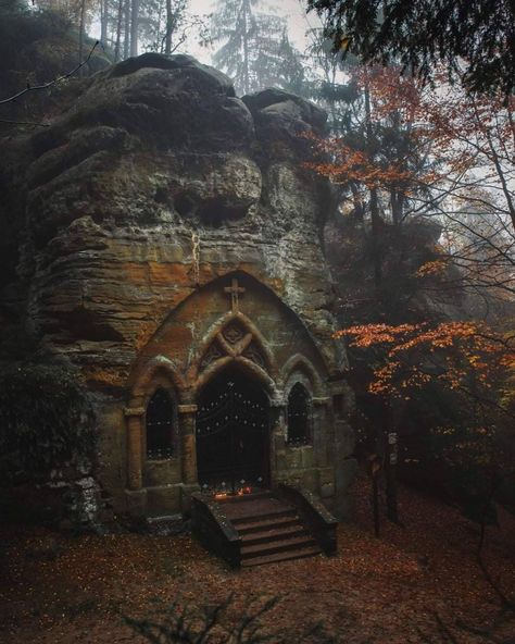 Haunted Castle, Lady Of Lourdes, Our Lady Of Lourdes, Castle Ruins, Fantasy Places, Haunted Places, Old Church, Architecture Old, Abandoned Buildings