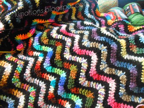 Kimations: Variegated Variegated Crochet Ripple Afghan - includes free pattern with instructions Variegated Crochet, Motifs Afghans, Ripple Afghan Pattern, Crochet Ripple Afghan, Scrap Crochet, Ripple Afghan, Scrap Yarn Crochet, Confection Au Crochet, Crocheted Blanket