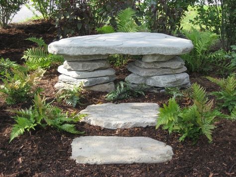 Outdoor bench of stacked stone Ideas Para Decorar Jardines, Stone Garden Bench, Prayer Garden, Meditation Garden, Bench Ideas, Stone Bench, Rock Garden Landscaping, Pallets Garden, Memorial Garden