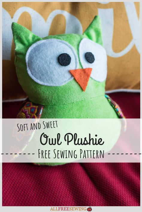 Owl Stuffed Animal Pattern, Stuffed Owl Patterns Free Printables, Easy Diy Stuffed Animals, Diy Owl Pillows, Plushie Tutorial, Stuffed Animal Ideas, Owl Sewing Patterns, Make A Stuffed Animal, Diy Owl