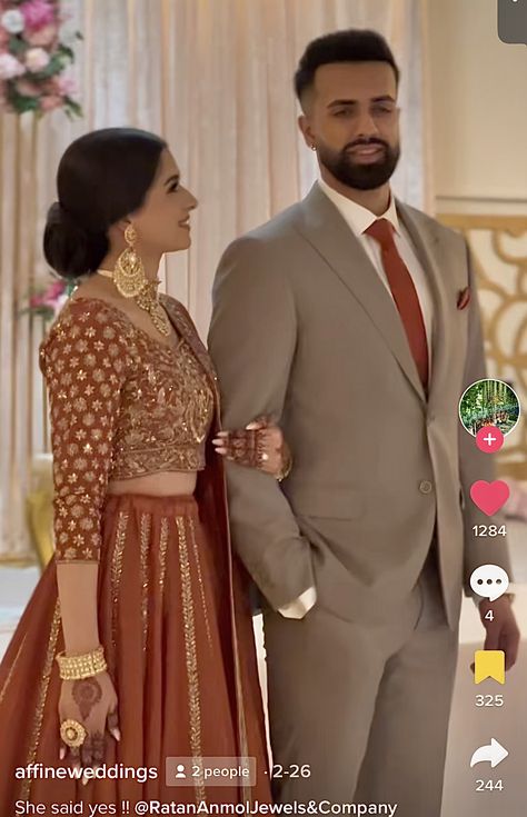 Punjabi Engagement Outfit Ideas, Punjabi Engagement Outfit, Engagement Couple Outfits Indian, Jago Outfits, Engagement Outfits Indian Couple, Engagement Outfits Indian, Engagement Suits, Engagement Looks, Punjabi Weddings