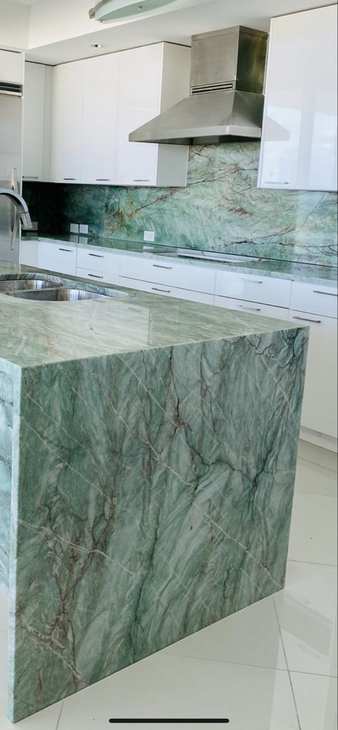 Quartz With Green Veining, Green Porcelain Countertops, Green Counter Top Kitchen, Green Marble Kitchen Counter, Jade Kitchen Countertops, Moss Agate Countertop, Light Green Marble Kitchen, Colored Marble Countertops, Green Kitchen Countertops Ideas