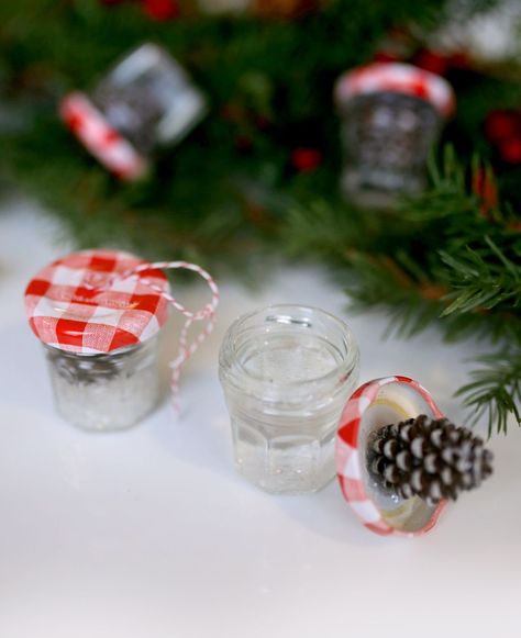 Tiny Bonne Maman Jars, Bon Maman Jars, Tiny Jar Christmas Crafts, Tiny Jam Jar Crafts, Mini Jam Jars Ideas, Mini Jelly Jar Crafts, Mini Bonne Maman Jars Ideas, Bonne Maman Mini Jars Ideas, Bonnie Maman Jars