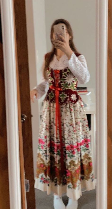 Folk Dresses Modern, Polish Folk Dress, Poland Clothes, Slavic Inspired Fashion, Polish Dress Traditional, Traditional Polish Dress, Polish Clothes, Slavic Fashion Modern, Folk Skirt