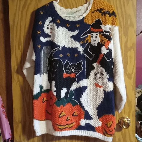 Vintage Halloween Sweater Vintage Halloween Sweater, Halloween Knitting Patterns, Halloween Sweaters, Halloween Knitting, Colorful Outfits, Halloween Sweater, Vintage Sweater, Hallows Eve, Colourful Outfits