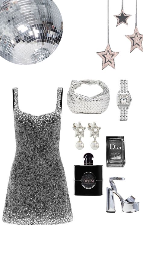 Disco Glam Jewelry, Disco Casual Outfit, Disco Inspired Outfits Party, Y2k Silver Outfits, All Silver Outfit, Disco Glam Party Outfit, Disco Inspired Outfits, Disco Party Outfit Ideas, Glam Party Outfit