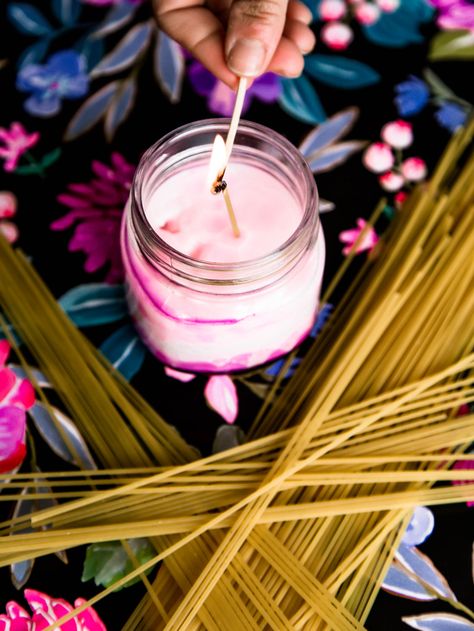 Essential oil candles with clean burn pasta wick Diy Candle Wick With Yarn, Diy Essential Oil Candles, Homemade Candle Wick, Easy Homemade Candles, Oil Candles Diy, Essential Oil Candles Diy, Diy Candle Wick, Easy Gifts To Make, Hacks For Women