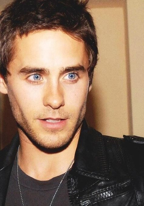 His face <3 Jared Leto Short Hair, Thirty Seconds To Mars, Shannon Leto, Actrices Hollywood, Perfect Eyes, Angel Face, Jared Leto, Just Jared, Most Beautiful Man