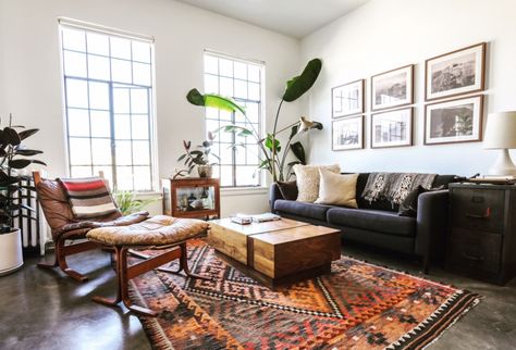 Black Couch Boho Living Room, Masculine Boho Living Room, Orange Rug Living Room, Rustic Leather Sofa, Apartment Sofas, Black Couch Living Room, Los Angeles Apartment, Dark Sofa, Masculine Living Rooms