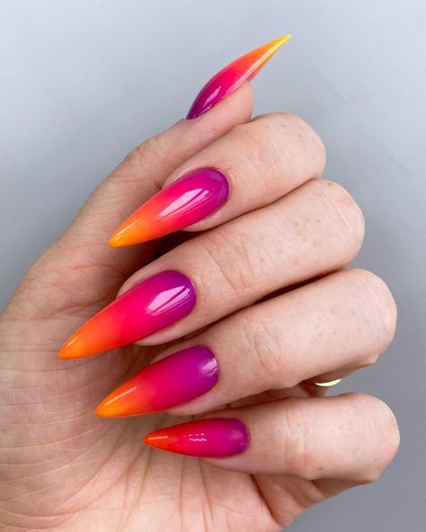 Purple Pink Orange Ombre Nails, Bright Classy Nails, Neon Sunset Nails, Bright Ombré Nails, Purple And Orange Ombre Nails, Sunset Nail Ideas, Unique Ombre Nails, Orange Pink Purple Nails, Sunset Nail Art Ombre