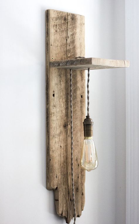 Wood Plank Walls, Diy Light Fixtures, Diy Barn, Diy Lampe, Home Simple, Plank Walls, Wooden Light, Barn Board, Simple Home