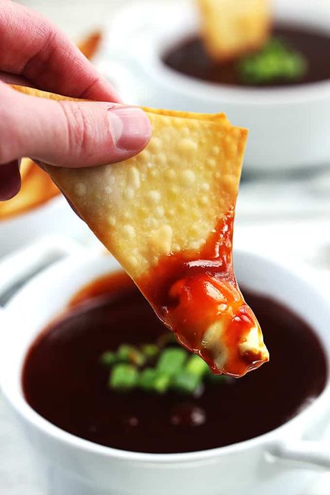 Wonton Dip, Easy German Recipes, Asian Dish, Cheese Wontons, Cream Cheese Wontons, Won Ton, Grilled Sausage, Delicious Appetizer Recipes, Marinade Sauce