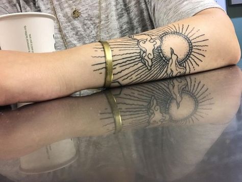 Tato Henna, Cloud Tattoo, Inspiration Tattoos, R Tattoo, Sun Tattoo, Tattoo Life, Dream Tattoos, Dope Tattoos, Skin Art