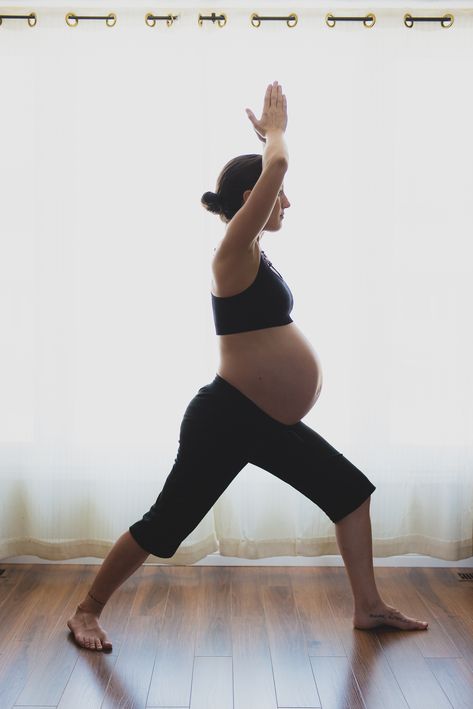 The Best Online Prenatal Workouts for Active Moms-to-Be Yoga Pregnancy, Yoga Prenatal, Photo Yoga, Chair Pose Yoga, Yoga Aesthetic, Yoga Hands, Mom Activities, Yoga Guide, Yoga Branding