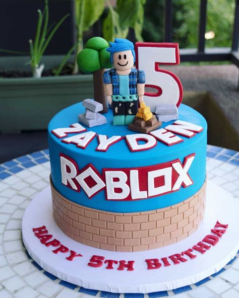 27 Best Roblox Cake Ideas for Boys  Girls (These Are Pretty Cool) Birthday Cake Kids Boys, Roblox Birthday Cake, Robot Birthday Party, Inside Cake, Roblox Cake, Cool Cake Designs, Cake Games, A Birthday Cake, Boy Birthday Cake