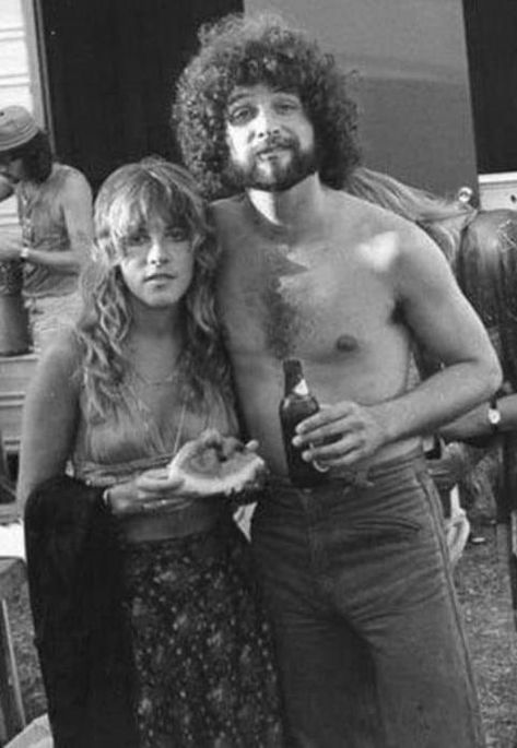 Lindsey Buckingham, Popular Bands, Famous Photos, Farrah Fawcett, Rock Legends, Fleetwood Mac, Stevie Nicks, The Past, Hollywood