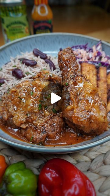 Kay on Instagram: "BEST EVER JAMAICAN HOT AN SPICY FRIED CHICKEN, RICE N PEAS, COLESLAW & GRAVY 🇯🇲🍗🌪️⚡️🌋🚀🎉💰🎯🏆😍💫💃🏽🥇. You have not tried Fried Chicken till you try Jamaican fried chicken. If anyone’s tried KFC in Jamaica, it’s like no fried chicken on this planet. Super crispy coating, tender juicy succulent inside. Authentic Jamaican fried chicken is infused with a unique mixture of seasoning that keeps people coming back for more. I added extra flavour by adding @walkerswood green seasoning and there spicy pepper sauce 🔥🔥. Caribbean twist on a classic Southern dish with bold Jamaican spices. . . DM FOR MORE INFO TO GET MY DAILY RECIPES. Comes with the gravy and rice and peas recipe. . . #friedchicken #chicken #chickenrecipes #foodie #foodporn #jamaicanfood #caribbean #atla Jamaican Fried Chicken Recipe, Jamaican Fried Chicken, Jamaican Spices, Gravy And Rice, Fried Chicken Rice, Rice And Peas Recipe, Schezwan Chicken, Panko Crusted Chicken, Caribbean Dishes