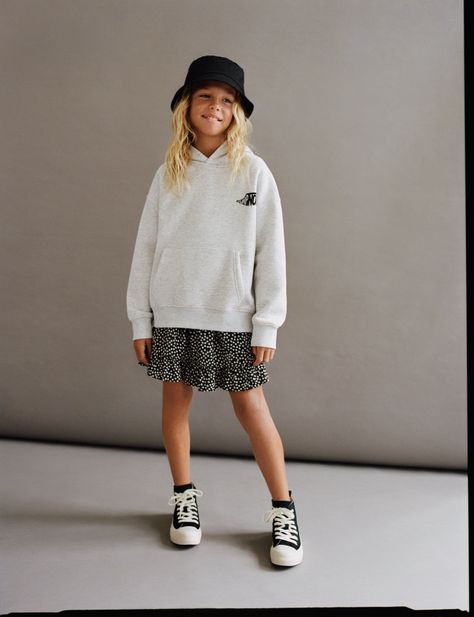 ZARASERIES-KIDS | ZARA United States Comfortable Skirts, Outfit Zara, Animal Print Skirt, Zara Fashion, Zara Girl, Zara Kids, Floral Pants, Faux Leather Skirt, Kids Outfits Girls