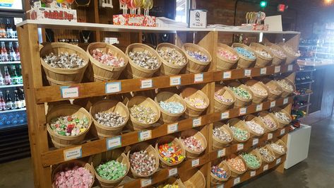 Discover eight classic candy shops in Illinois that are known for selling penny candy and vintage treats. Check out these old-fashioned stores. Old Fashion Candy, Candy Store Design, Candy Store Display, Candy Shops, Popcorn Shop, Bakery Design Interior, Candy Buttons, Penny Candy, Types Of Candy