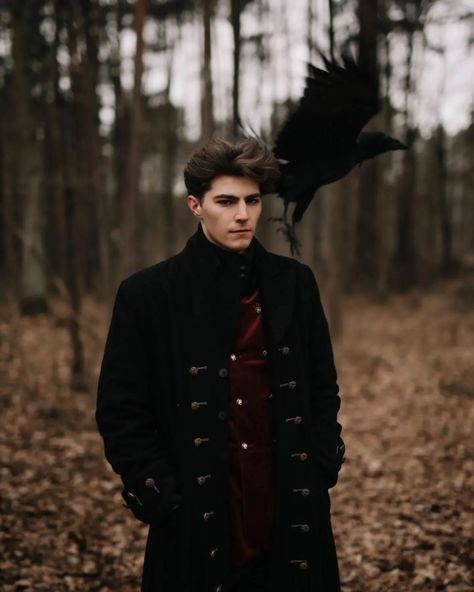 Modern Victorian Fashion Men, Male Witch Aesthetic Fashion, Mens Gothic Fashion, Alt Boy Aesthetic, Goth Academia, Moda Steampunk, Male Witch, Gothic Men, Aesthetic Outfits Men