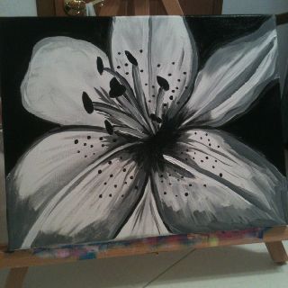 11x14 black and white flower painting www.facebook.com/tracysjoyfulpapercraft Painted Pictures Ideas, Small Black And White Paintings, Black And White Flower Painting Acrylic, Easy Painting Ideas On Canvas Black And White, Black Canvas Art Ideas Inspiration, Simple Black And White Paintings, White Painting On Black Canvas, Painting Ideas On Canvas Flowers Easy, Acrylic Black And White Painting Ideas