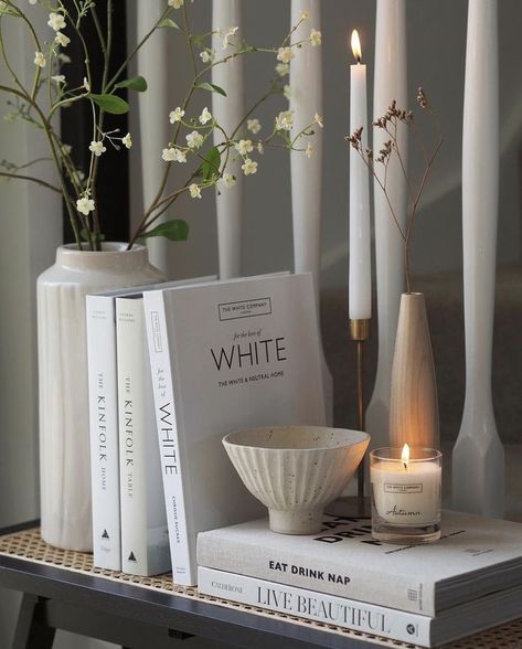 Kinfolk Table, The Kinfolk Table, Kinfolk Home, Ceramic Flower Vase, White Company, Ceramic Flower, Minimalist Home Decor, The White Company, Decorating Coffee Tables