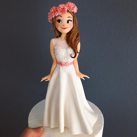 Bride Cake Ideas, Genevieve Godbout, Bride Topper, Bride Cake Topper, Fondant People, Bride Cake, Bride And Groom Cake Toppers, Brides Cake, Cake Topper Tutorial