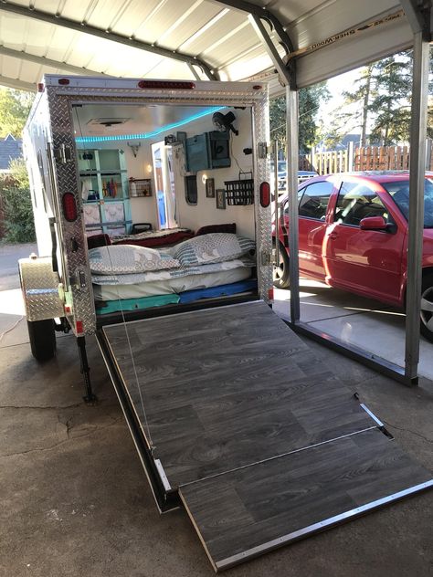 Trailer Camping Ideas, Diy Cargo Trailer, Trailer Camper Conversion, Camper Conversion Ideas, Cargo Camper, Enclosed Trailer Camper, Cargo Trailer Camper Conversion, Cargo Trailer Conversion, Trailer Conversion