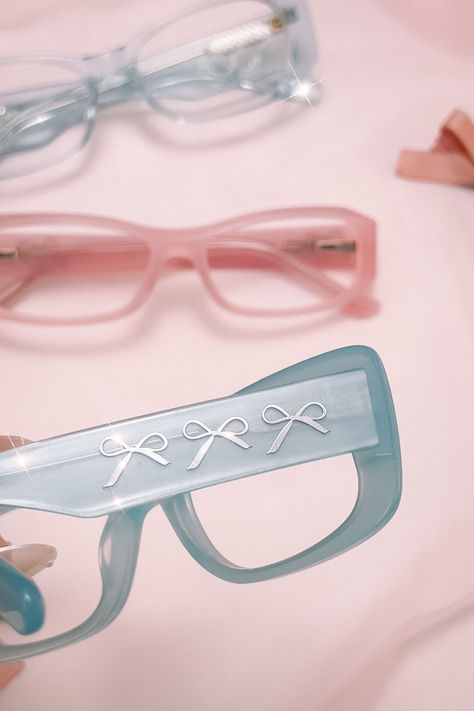 Little bow design on glasses, shop now and give your look an effortless upgrade! Glasses Collection, Y2k Cute, Cute Glasses, Fashion Eye Glasses, Glasses Shop, Girly Accessories, Bow Design, Eye Glasses, Cute Jewelry